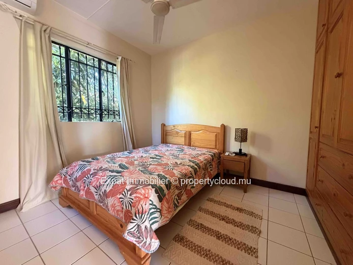 Maison familiale 3 chambres + bureau avec piscine et vue montagne – À louer à Tamarin
