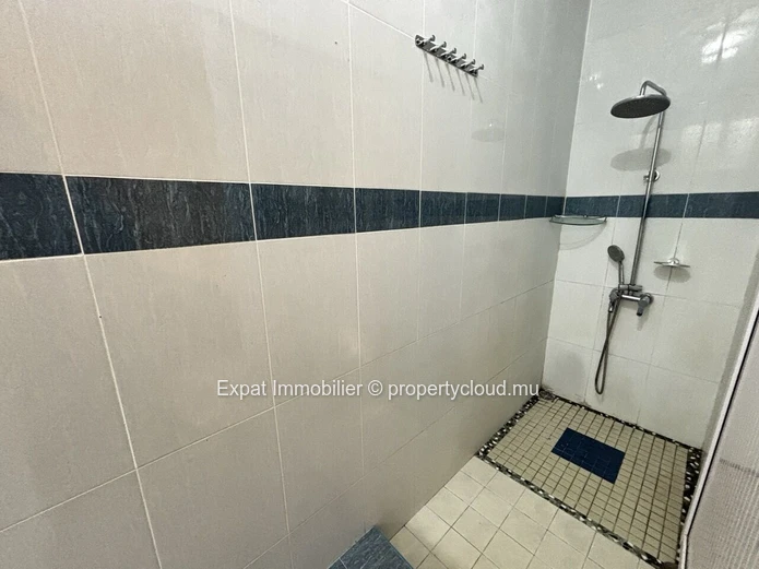 Villa Familiale 4 Chambres Avec Piscine Et Jardin – Grand Gaube