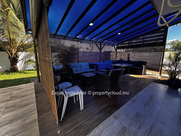 Villa familiale avec piscine et grands volumes – Grand Baie