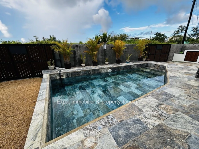 Duplex 3 Chambres Avec Piscine En Pierre Et Rooftop A Pereybere