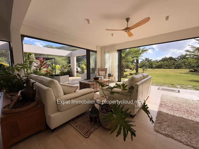 Villa d’exception sur 4 220 m² de terrain à louer – Belouguet, Tamarin
