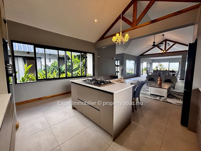 Villa d’exception avec vue mer, piscine à débordement et jardin paysager – Belle Vue