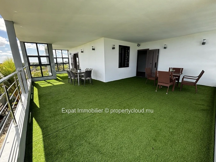 Villa Neuve 4 Chambres Avec Vue Panoramique & Piscine – Sur Les Hauteurs De The Vale