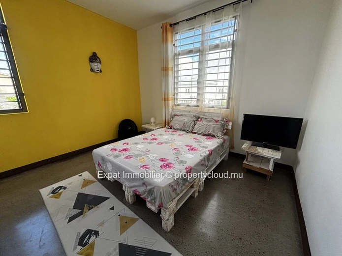 4- or 5-BEDROOM HOUSE RIGHT BY THE BEACH - TROU AUX BICHES