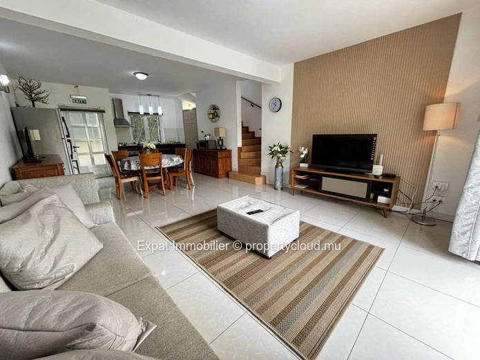Duplex 3 Chambres En Résidence Avec Piscine – À 5 Minutes À Pied Du Centre De Grand Baie