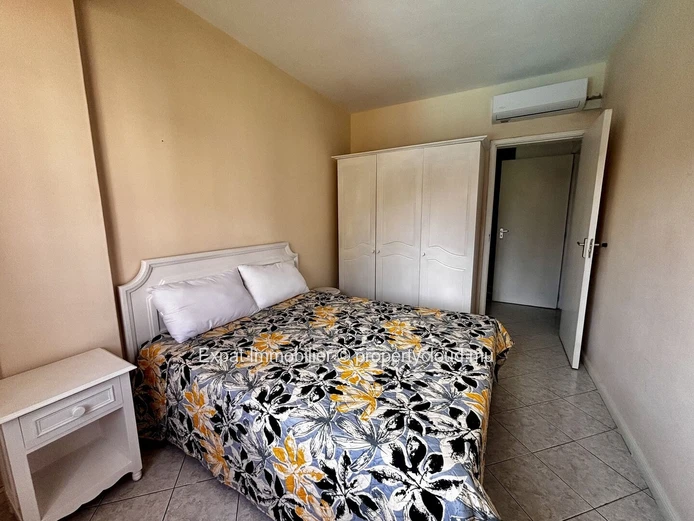 Duplex de charme avec terrasse et piscine dans une résidence intimiste – Péreybère