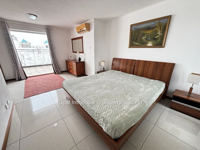 Duplex 3 Chambres En Résidence Avec Piscine – À 5 Minutes À Pied Du Centre De Grand Baie