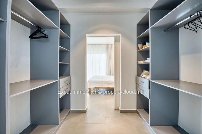 À VENDRE – Appartement neuf, meublé, avec grande terrasse & piscine commune à Péreybère
