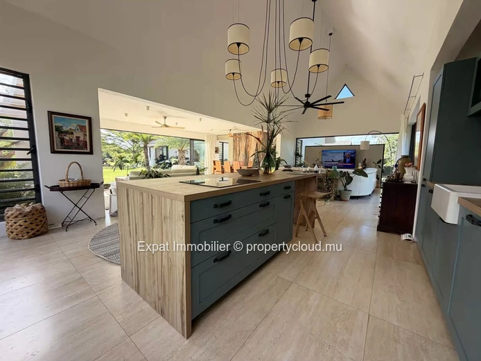 Villa d’exception sur 4 220 m² de terrain à louer – Belouguet, Tamarin