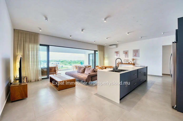 À VENDRE – Appartement neuf, meublé, avec grande terrasse & piscine commune à Péreybère