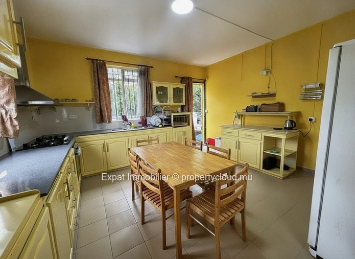 Villa Familiale 4 Chambres Avec Piscine Et Jardin – Grand Gaube