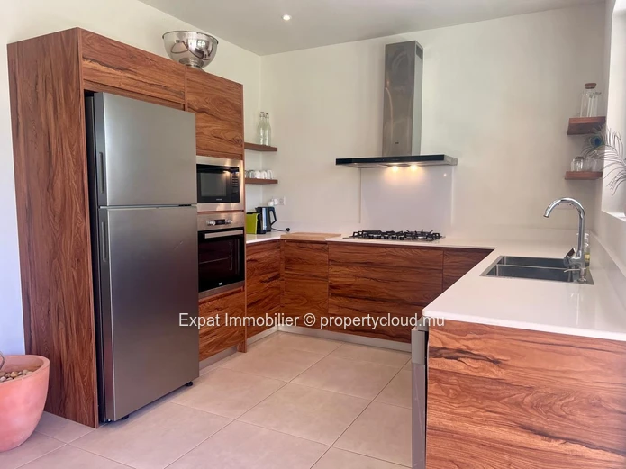 Disponible à la vente – Villa moderne avec piscine individuelle à Chemin Vingt Pied – Grand Baie – Accessible uniquem...