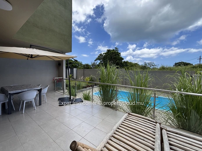 Villa Familiale Avec Piscine Sécurisée À Grand Baie – Environnement Calme