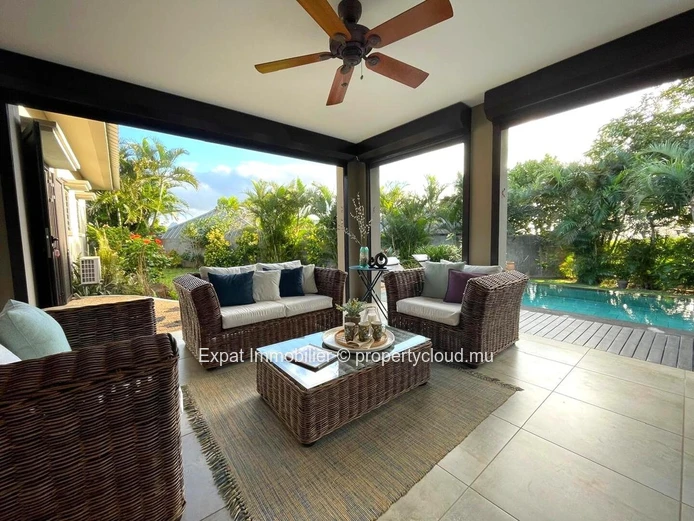 Villa D’Exception À Vendre En Exclusivite  – Mont Piton – Élégance, Sécurité & Confidentialité