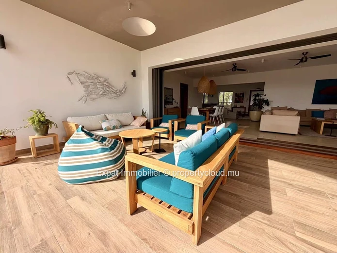 Penthouse d’exception avec vue panoramique sur le Coin de Mire – À louer à Cap Malheureux