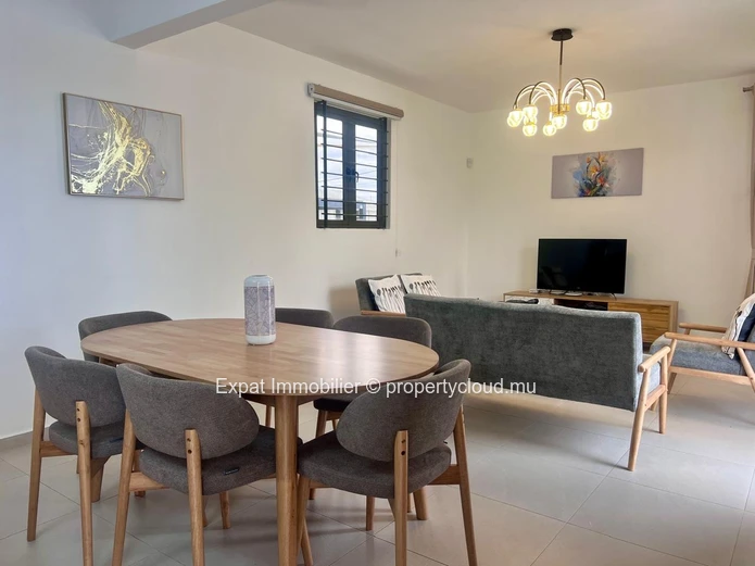 Villa neuve 4 chambres avec piscine à louer – Pointe aux Piments