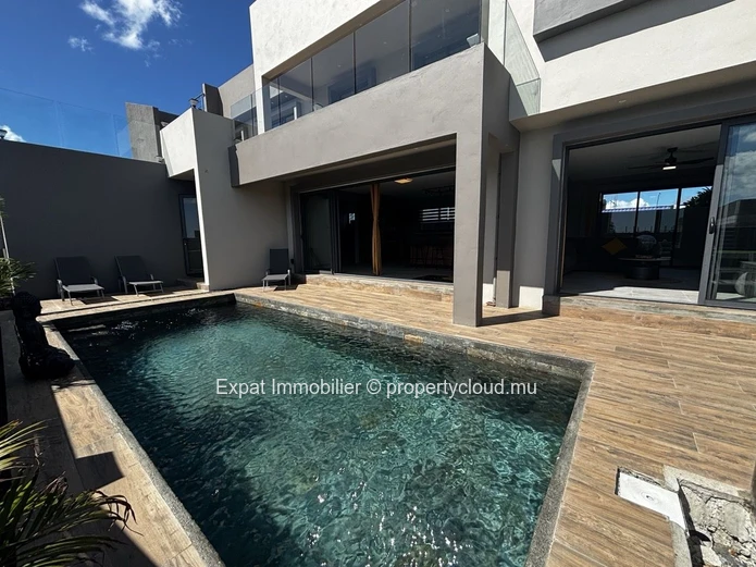 VILLA D’ARCHITECTE NEUVE 450M2 – ROOFTOP VUE MER, PRESTATIONS D’EXCEPTION & APPARTEMENT COMMUNICANT – Flic-en-Flac