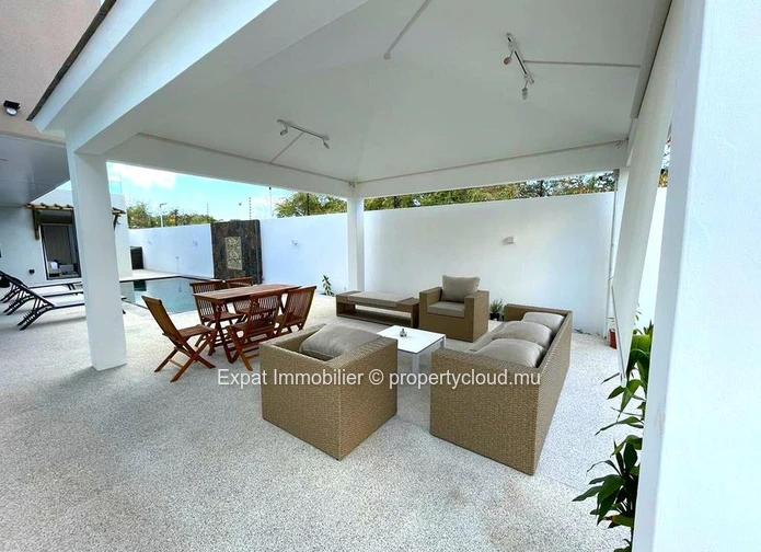 À LOUER – Villa de Prestige à Calodyne avec Prestations Haut de Gamme