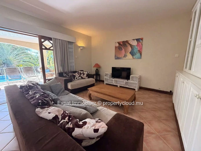Maison familiale 3 chambres + bureau avec piscine et vue montagne – À louer à Tamarin