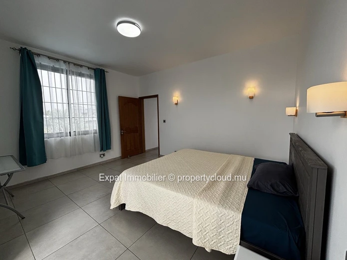 Exclusivité – Villa Contemporaine Avec Séjour Cathédrale, Jardin & Piscine – Péreybère