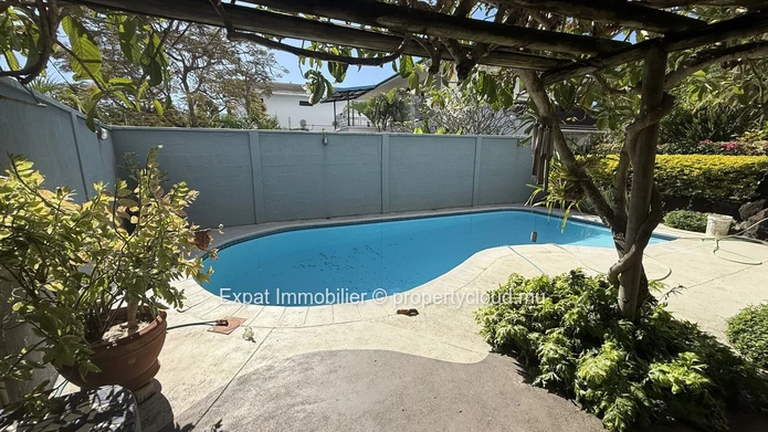 Villa 3 Chambres Avec Piscine Et Suite Indépendante – Calodyne