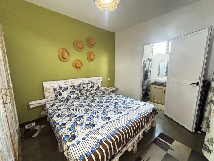 4- or 5-BEDROOM HOUSE RIGHT BY THE BEACH - TROU AUX BICHES