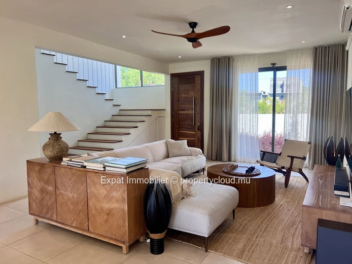 Disponible à la vente – Villa moderne avec piscine individuelle à Chemin Vingt Pied – Grand Baie – Accessible uniquem...