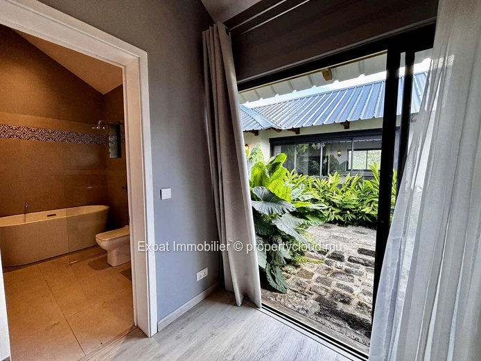 Villa d’exception avec vue mer, piscine à débordement et jardin paysager – Belle Vue