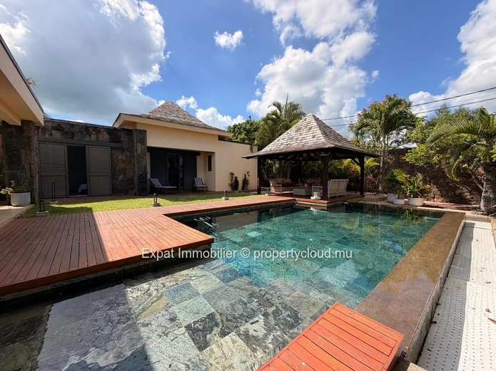 À LOUER – Sublime villa 3 chambres en suite dans une résidence haut de gamme à Péreybère
