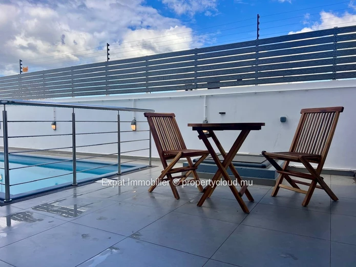 Villa neuve 4 chambres avec piscine à louer – Pointe aux Piments