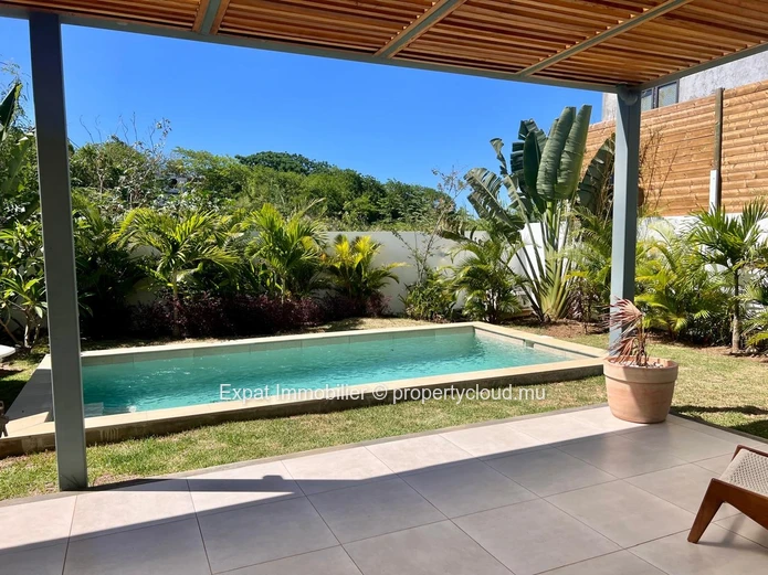 Disponible à la vente – Villa moderne avec piscine individuelle à Chemin Vingt Pied – Grand Baie – Accessible uniquem...