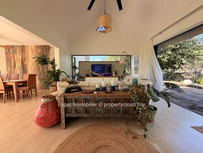 Villa d’exception sur 4 220 m² de terrain à louer – Belouguet, Tamarin
