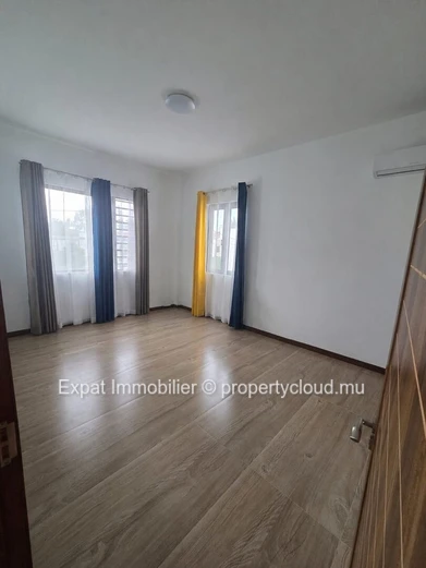 Villa familiale avec jardin dans un environnement calme – Grand Baie