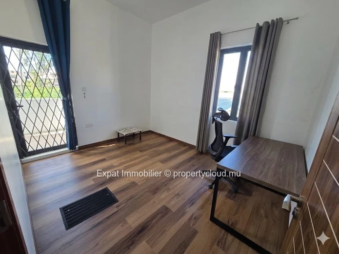 Villa familiale avec jardin dans un environnement calme – Grand Baie