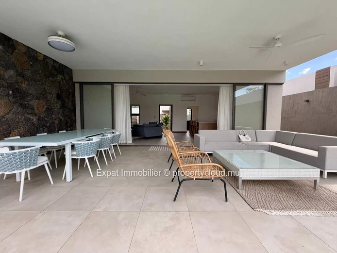 À LOUER – Villa Neuve 4 Chambres à La Forêt Daruty