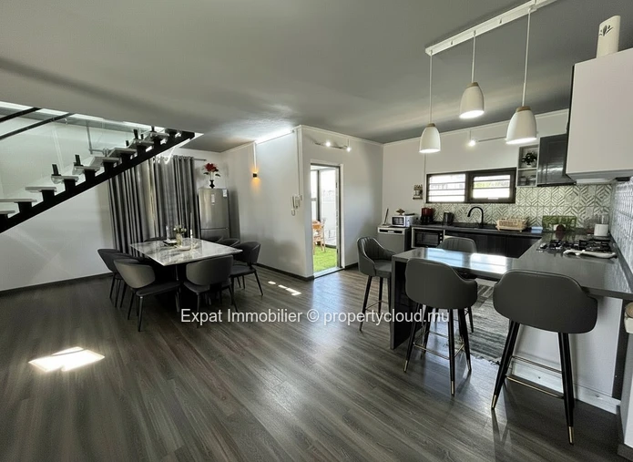Villa Neuve 4 Chambres Avec Vue Panoramique & Piscine – Sur Les Hauteurs De The Vale