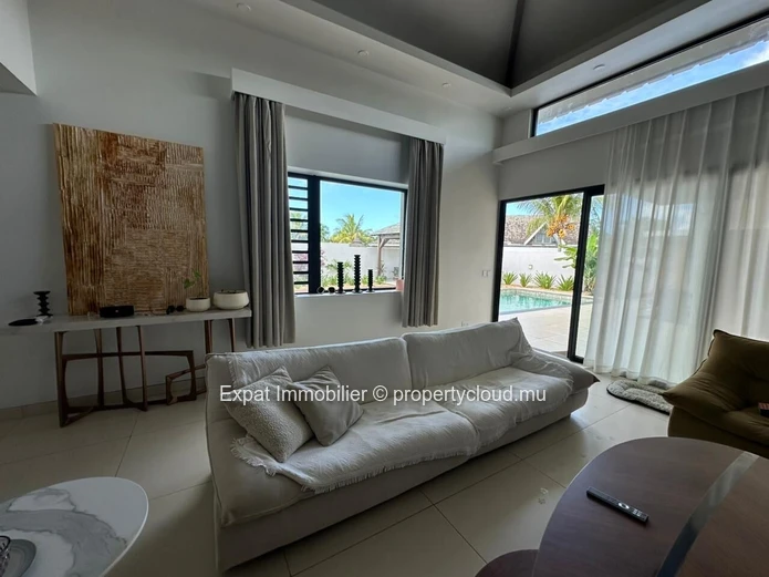 Villa Neuve Avec Piscine, Kiosque Et Garage Double Télécommandé – Grand Baie