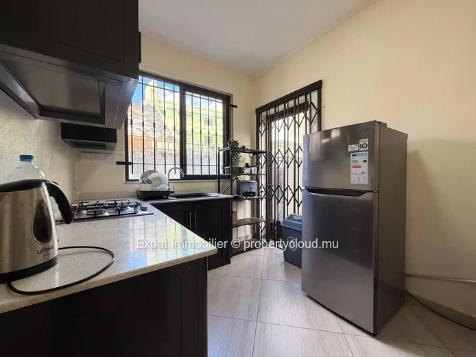 Studio 1 chambre à louer – Grand Baie, à proximité immédiate de Super U