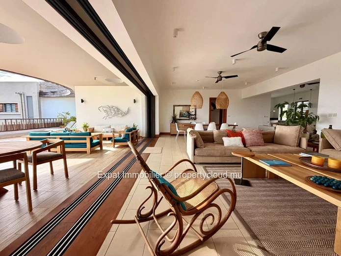 Penthouse d’exception avec vue panoramique sur le Coin de Mire – À louer à Cap Malheureux