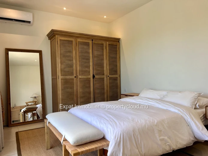 Disponible à la vente – Villa moderne avec piscine individuelle à Chemin Vingt Pied – Grand Baie – Accessible uniquem...