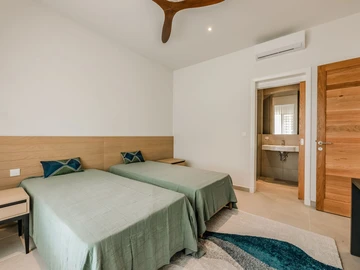 4 Bedroom Apartment