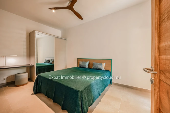 Prestigious 4-Bedroom Apartment With Panoramic Mountain Views – Bellevue Living