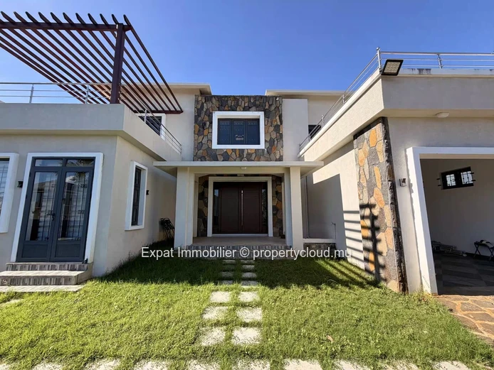 Villa familiale 3 chambres avec bureau à louer – Résidence sécurisée à Goodlands