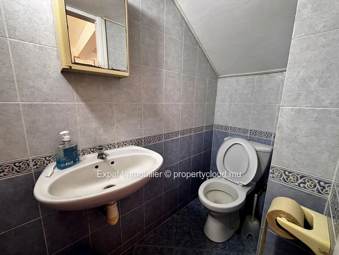 Duplex de charme avec terrasse et piscine dans une résidence intimiste – Péreybère