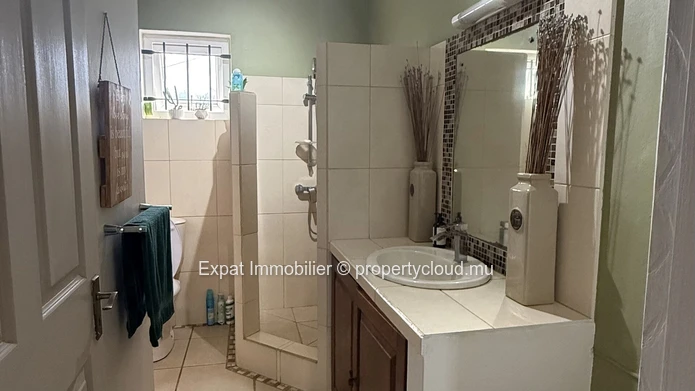 Villa 3 Chambres Avec Piscine Et Suite Indépendante – Calodyne