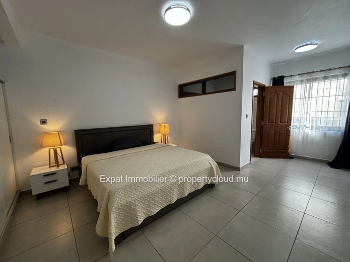 Exclusivité – Villa Contemporaine Avec Séjour Cathédrale, Jardin & Piscine – Péreybère