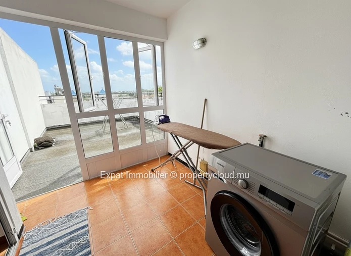 Duplex 3 Chambres En Résidence Avec Piscine – À 5 Minutes À Pied Du Centre De Grand Baie