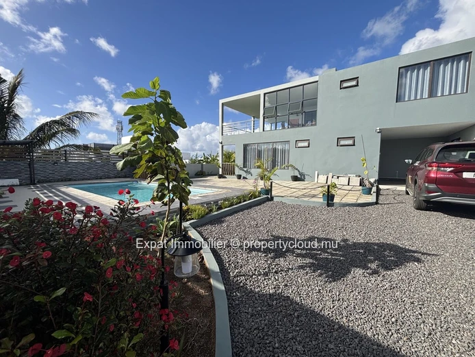 Villa Neuve Et Spacieuse À Louer – Grand Baie (Proche Écoles Internationales)
