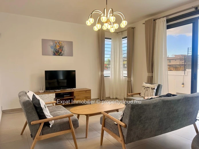 Villa neuve 4 chambres avec piscine à louer – Pointe aux Piments