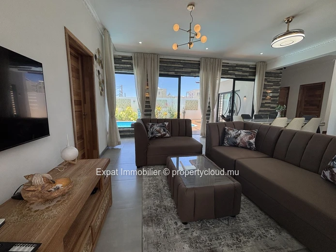 Villa 4 Chambres En Suites A Grand Baie Proche Super U – Volumes Rares & Emplacement Stratégique